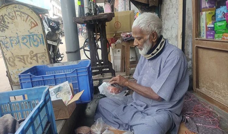 একুশে পদক পেলেন সেই জিয়াউল!